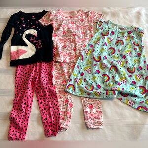 Carter’s 12 month pajama bundle
